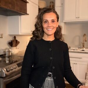 Meet your Posher, Cynthia